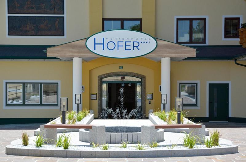 Ferienhotel Hofer superior Strass im Attergau Exterior foto